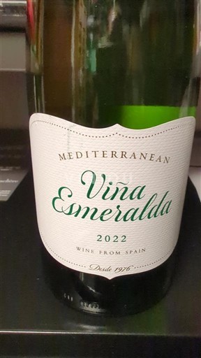 Catalonia Catalunya Viña Esmeralda 2022