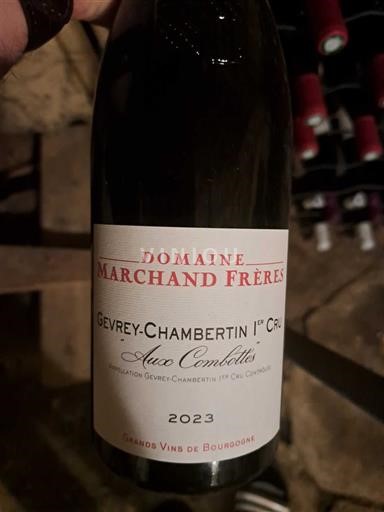 Vina Rouge sec Aux Combottes Domaine Marchand Frères 2023 Francija Burgundija Gevrey-chambertin AOC Premier Cru