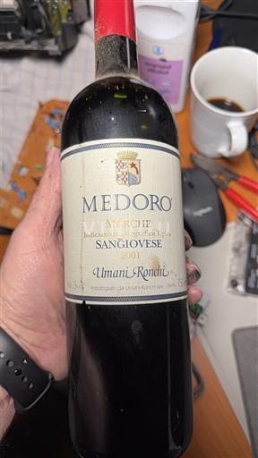 Marche Umani Ronchi Medoro 2001