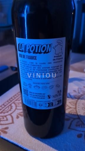 Thung lũng Rhône Không được chỉ định Les Vignerons d'Estézargues La Potion Không niên vụ