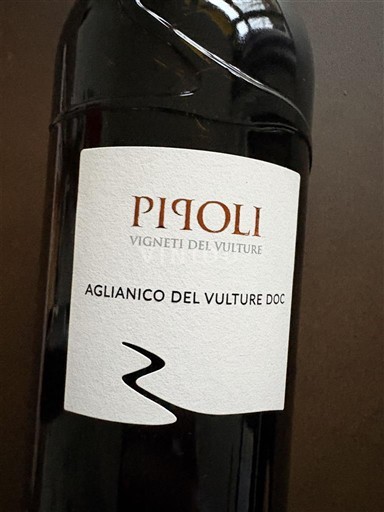 Basilicate Aglianico del Vulture Vigneti del Vulture Pipoli Không niên vụ