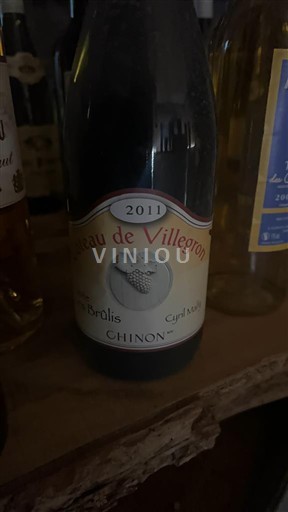 Loire Valley Chinon Château Villegour Les Brolis 2011