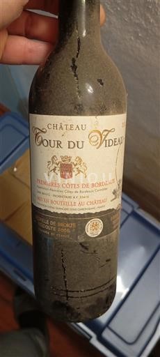 Bordeaux Những sườn đầu tiên của Bordeaux Château Tour du Videau 2005