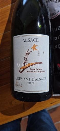 Alsazia Crémant d'Alsazia Bernard Haegelin Association Etoile des enfants Senza annata