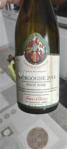 Borgonha Confrérie des Chevaliers du Tastevin Tastevinage Gave Chêne 2014