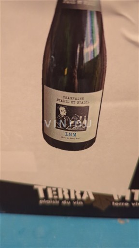 Champagne Sâm-panh Stadil et Stadil LNM Không niên vụ