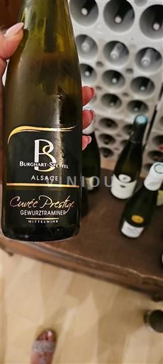 Alsace Gewurztraminer Burghart-Spettel Prestige Không niên vụ