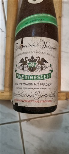 Rheinhessen Château Bischöfliches Weingut Bechtheim bei Worms am Rhein Bechtheimer Gotteshilfe Không niên vụ