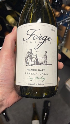 AVA Bờ Đông Niagara Escarpment (New York) Forge Cellars Tango Oaks Dry Riesling 2022
