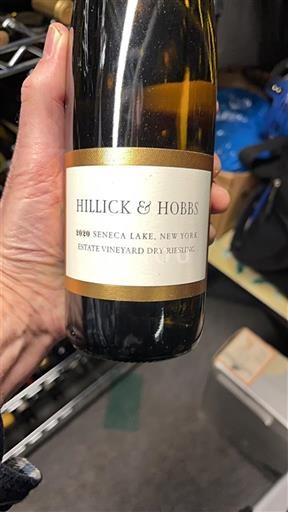AVA Bờ Đông Niagara Escarpment (New York) Hillick & Hobbs Estate Vineyard Dry Riesling 2020