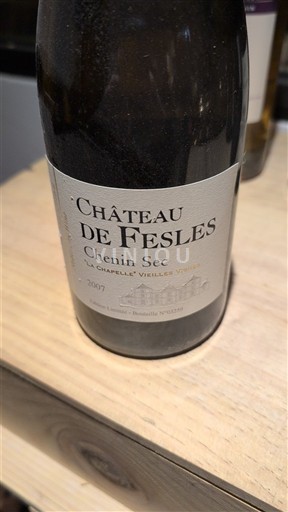 Thung lũng sông Loire Anjou Château Fesles Chenin Sec La Chapelle Vieilles Vignes 2007