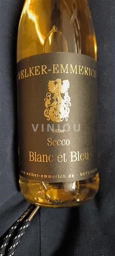 Mosel Moselle Welker-Emmerich Blanc et Bleu 2022