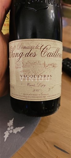 Thung lũng Rhône Vacqueyras Domaine Le Sang des Cailloux Lopy 2017