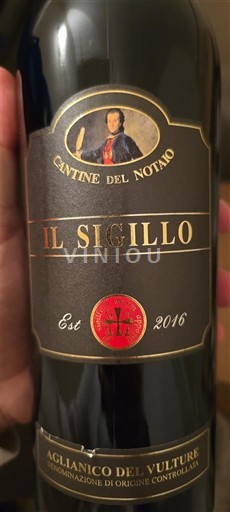 Basilicate Aglianico del Vulture Cantine del Notaio Il Sigillo 2016