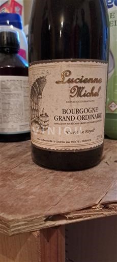 Vinhos Rouge sec Cuvée La Royale Lucienne Michel Non millésimé França Borgonha Não especificado AOC