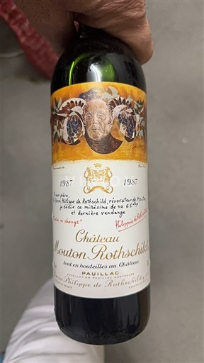 Bordeaux Pauillac Premier Cru Château Mouton Rothschild 1987