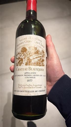 Bordeaux Saint-Émilion Château Beauséjour 1977