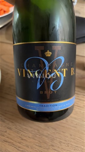 Šampanja Šampanjec Vincent B Tradition Neleten.