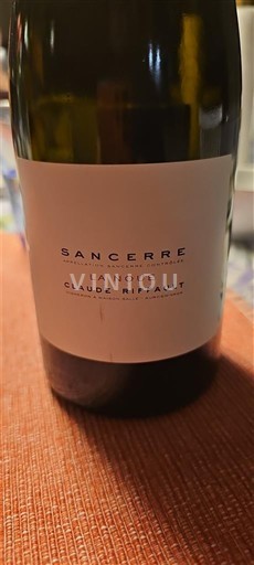 Thung lũng sông Loire Sancerre. Claude Riffault La Noue 2019