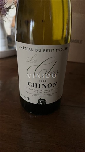 Wines Rouge sec Le Clos Château Petit Thouars 2022 France Loire Valley Chinon AOC