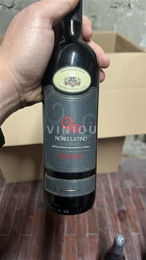 Apulien Ospecificerad Cantina Museo Albea Nobile Latino 2008