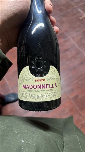 Abruzzo Montepulciano d'Abruzzo Pasetti Madonnella 2021