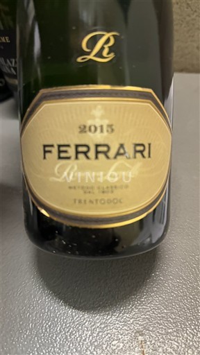 Tridentsko-Horní Adiže Ferrari Riserva Lunelli 2023