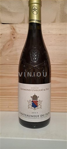 Rhône Valley Châteauneuf-du-Pape Domaine Raymond Usseglio & Fils 2011