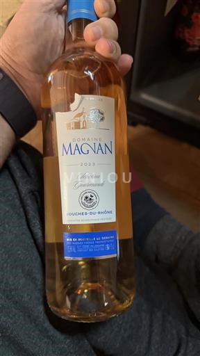 Provence, basse vallée du Rhône, Corse Bouches-du-Rhône Domaine Magnan Réserve 2023