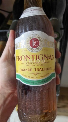 Південний Захід Фронтон Les Coteaux de Frontignan Grande Tradition Без вінтажу