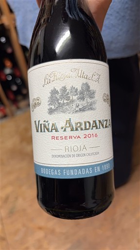 La Rioja Rioja La Rioja Alta S.A Viña Ardanza Reserva 2016
