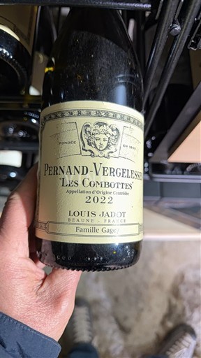 Бургундія Пернан-Вержелеcс Louis Jadot Les Combottes 2022