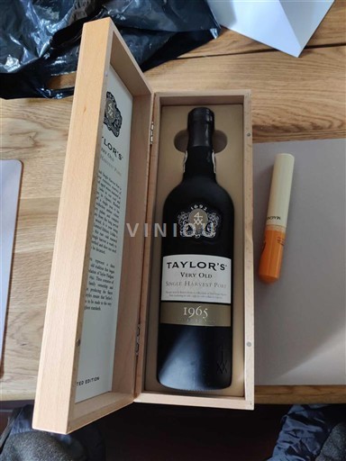 Bồ Đào Nha Porto Taylor's Very Old Single Harvest Port 1965