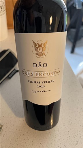 Bồ Đào Nha Dão Duas Encostas Vinhas Velhas Signature 2023