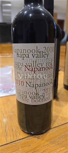 Kalifornische AVA Napa Valley Dominus Estate Napanook 2010