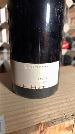 Victoria Pireneus Pyren Vineyard Union 2019