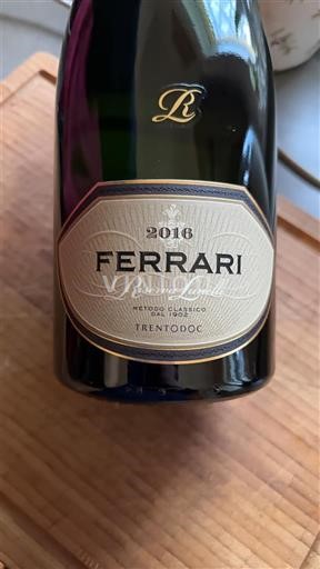 Tridentsko-Horní Adiže Nespecifikováno Ferrari Riserva Lunelli 2016