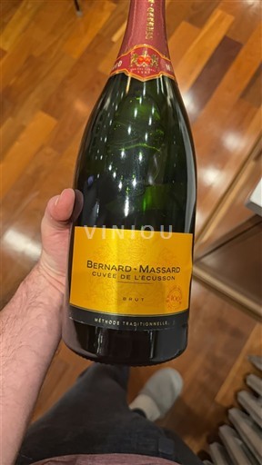 Luksemburška Mosela Ni doloceno Bernard-Massard de l'Ecusson Neleten.