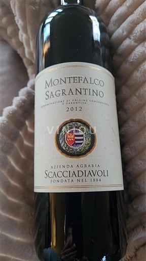 Умбрія Монтевалько Сагрантіно Scacciadiavoli 2012