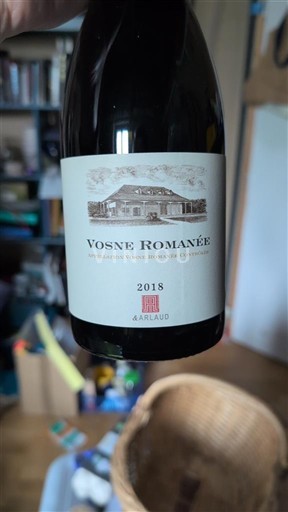 Borgoña Vosne-romanée Akaruaud 2018