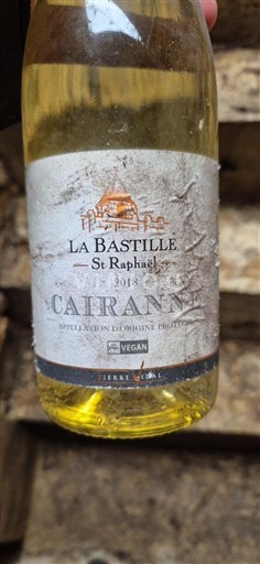 Rhônen laakso Cairanne La Bastille St Raphaël 2018