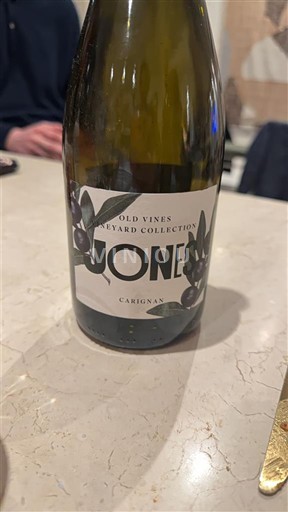 Савойя та Бюже Маріньян Jones Old Vines Vineyard Collection Без вінтажу