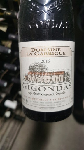 Thung lũng Rhône Gigondas Domaine La Garrigue 2016