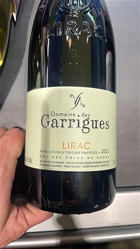 Rhônen laakso Lirac Domaine S Garrigues 2023