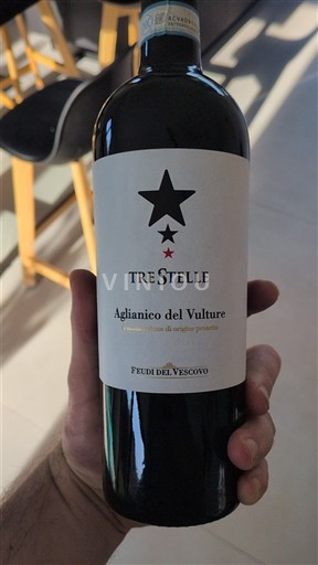 Базиліката Агліаніко дель Вультуре Feudi del Vescovo Tre Stelle 2022