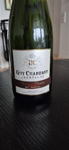 Šampanja Šampanjec Premier Cru Guy Charbaut Sélection Neleten.
