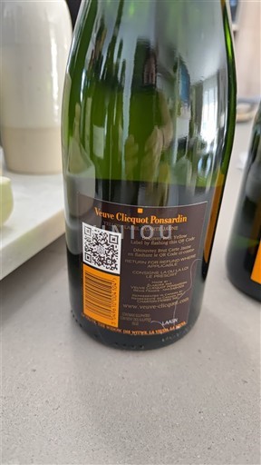 Šampanja Šampanjec Veuve Clicquot Ponsardin Yellow Label Neleten.