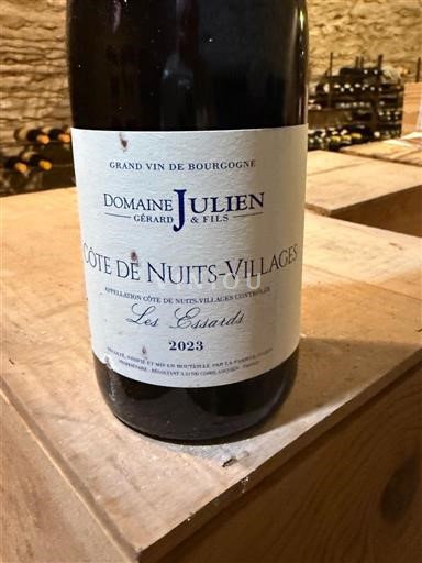 Бургундія Кот-де-Нюї-Віллаж Domaine Gérard Julien & Fils Les Essards 2023