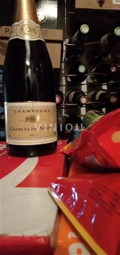 Šampanja Šampanjec Charles de Nozières Neleten.