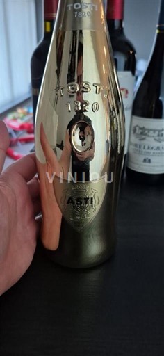 П'ємонт Асті Tosti Без вінтажу